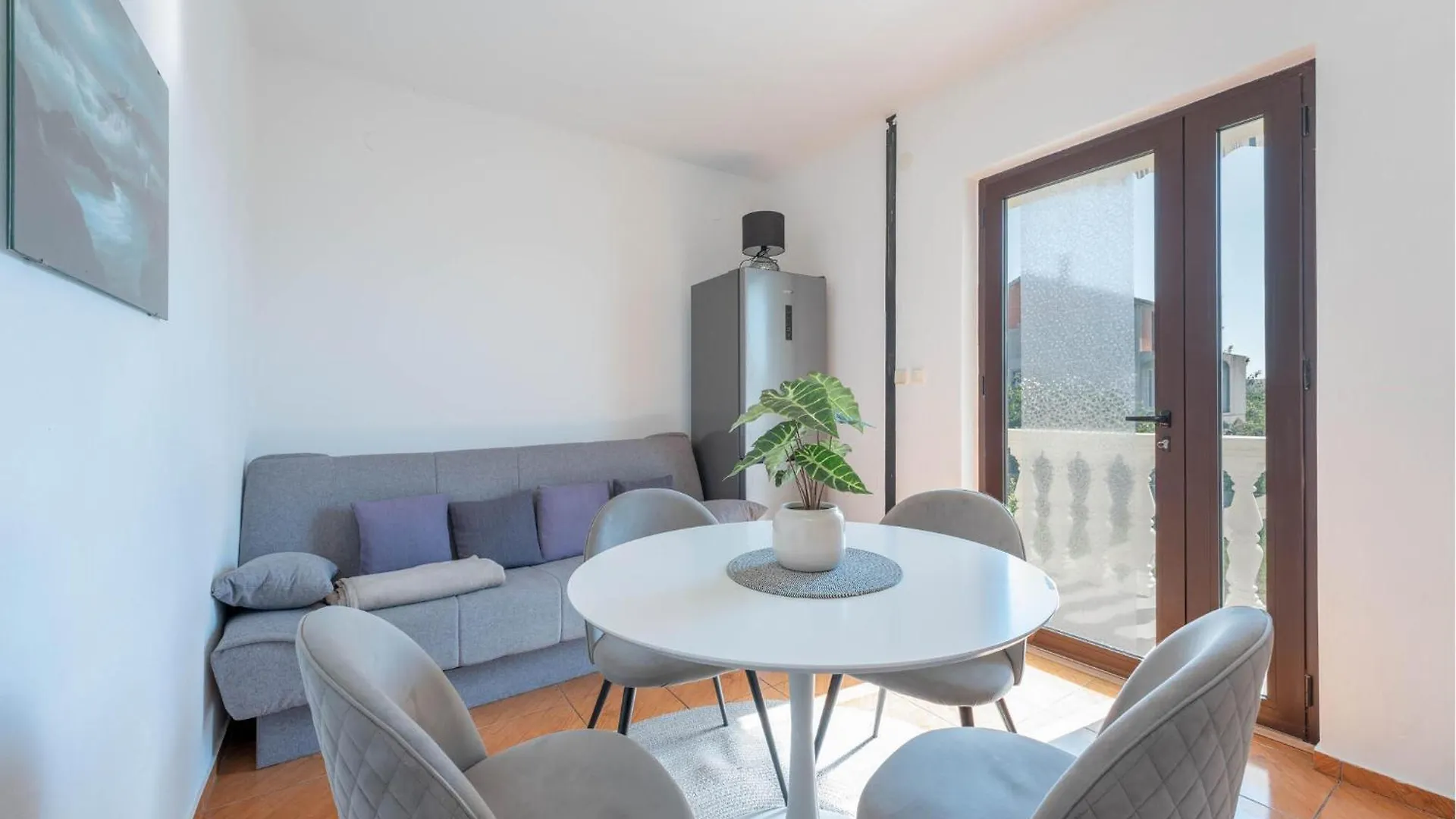 Awesome Apartment In Bibinje With Wifi 0*,