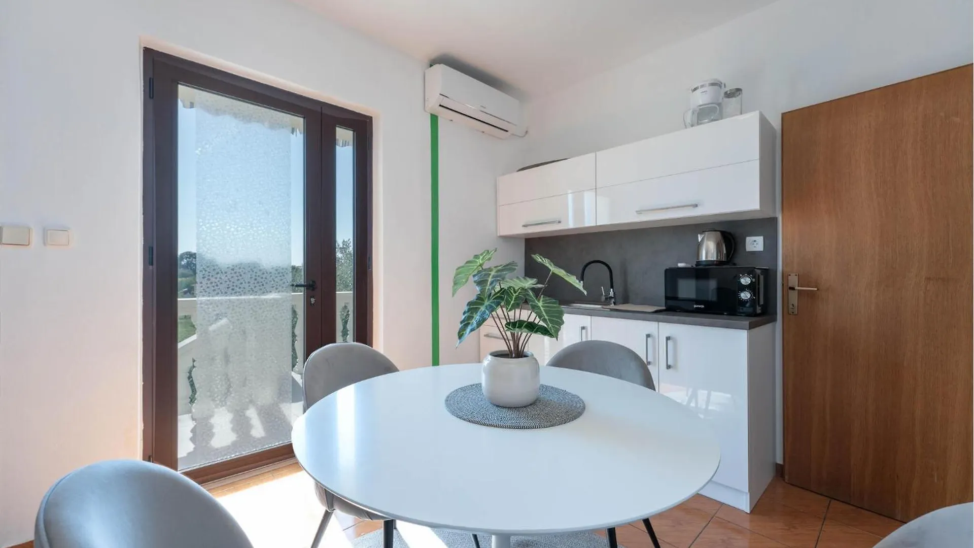 Awesome Apartment In Bibinje With Wifi